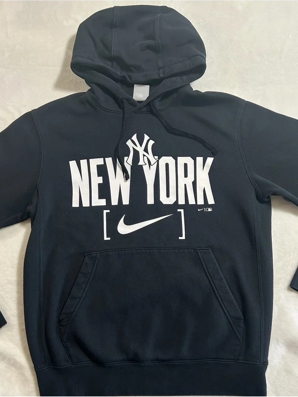 Nike New York Yankees Black Pullover Hoodie S Streetwear MLB